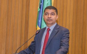 Deputado Bira afirma que a culpa pelo momento que o país atravessa é do Temer